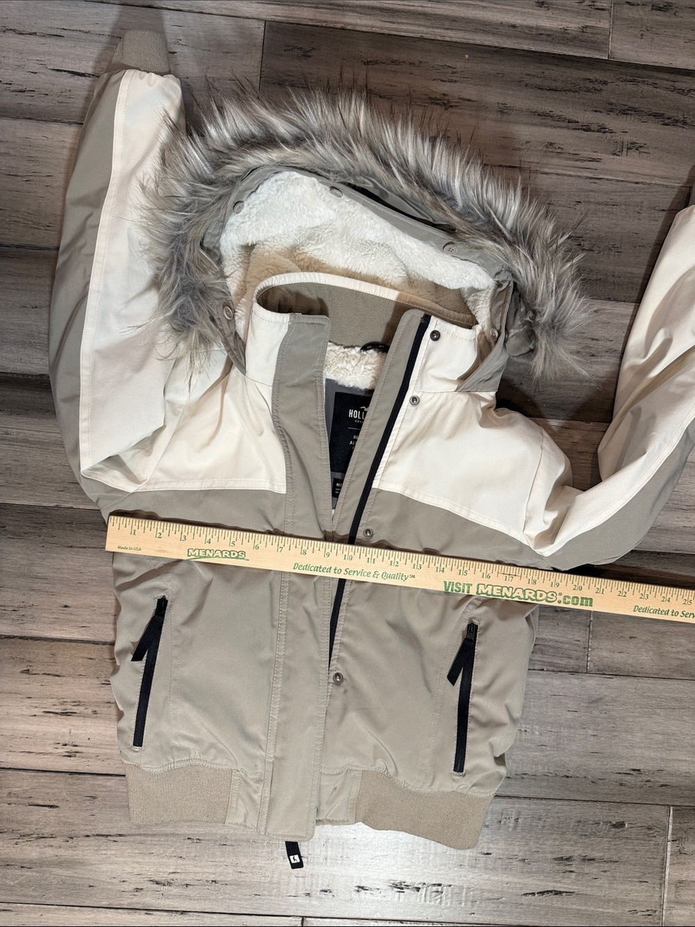 Hollister White and Grey Jacket - Picture 9 of 12